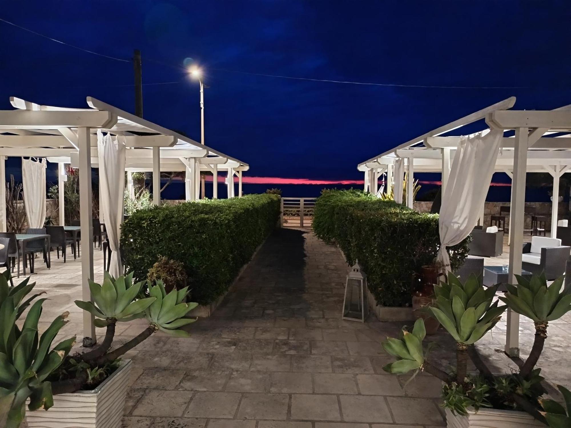 La Giara Resort 토레 산 지오반니 우겐토 외부 사진