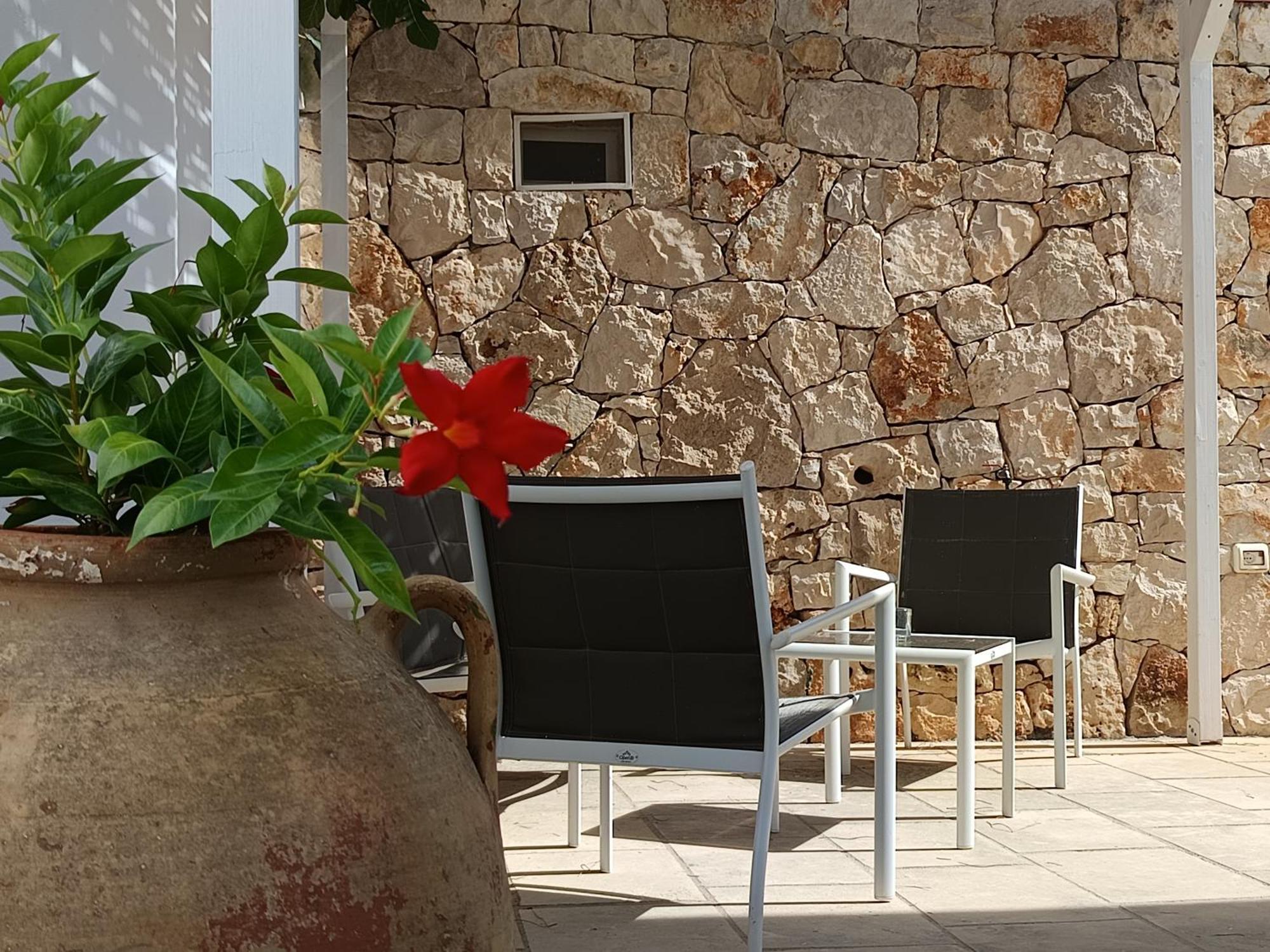 La Giara Resort 토레 산 지오반니 우겐토 외부 사진