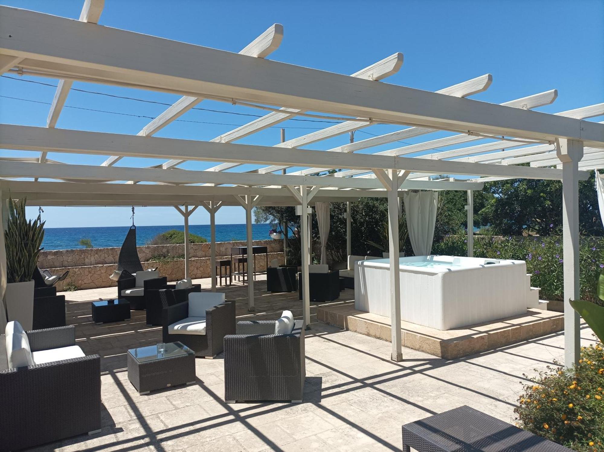 La Giara Resort 토레 산 지오반니 우겐토 외부 사진