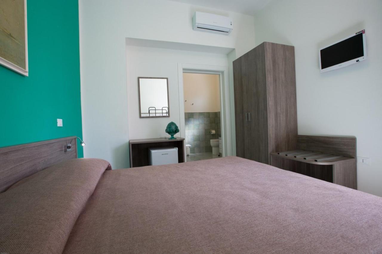 La Giara Resort 토레 산 지오반니 우겐토 객실 사진